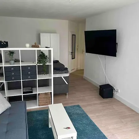 公寓 Wunderschoene 1-zimmer 威斯巴登